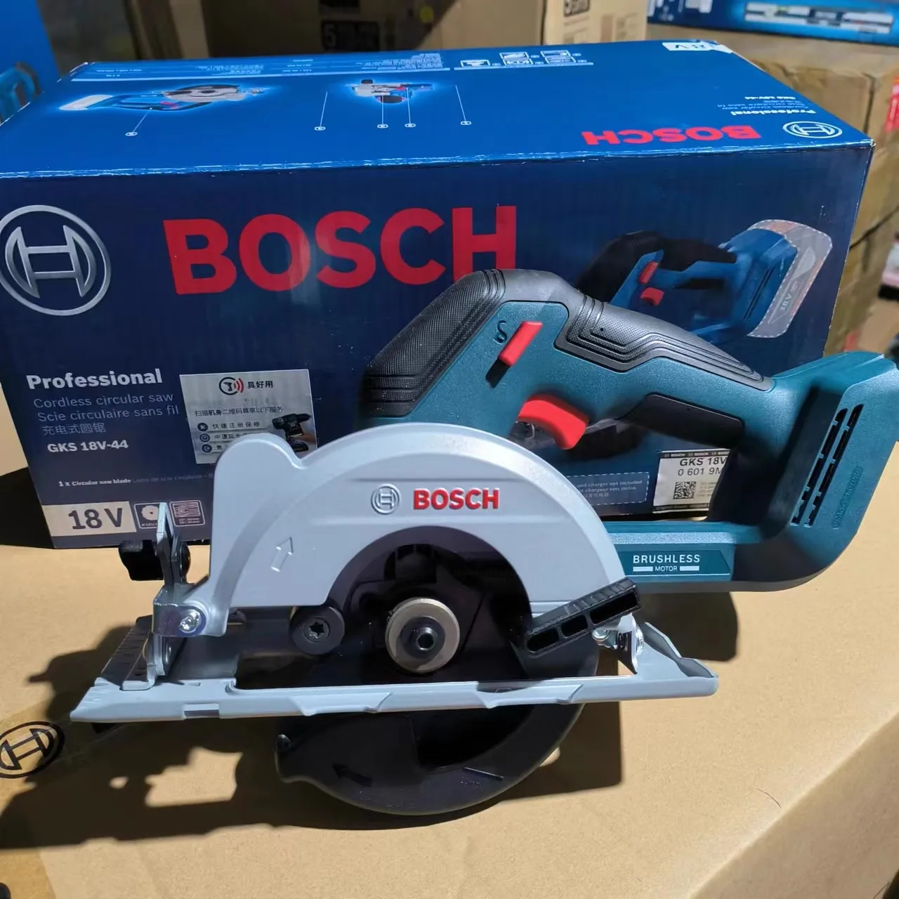 Bosch GKS18V-44 18V Brushless  - Woodworking Cutting Tools recension och pris